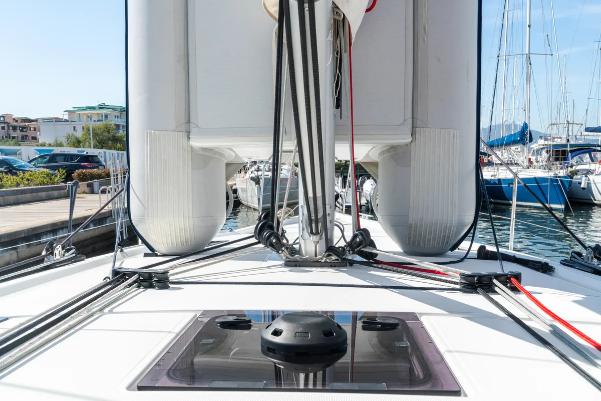 Deck of Oneiros - Comfort line, a Beneteau Oceanis 40.1 sailboat at Olbia, Italy