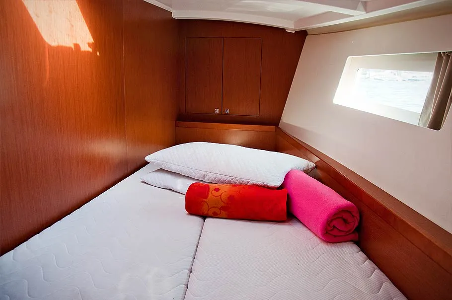Cabin on Nausicaa, a Beneteau Oceanis 45 sailboat at Bocca di Magra, Italy