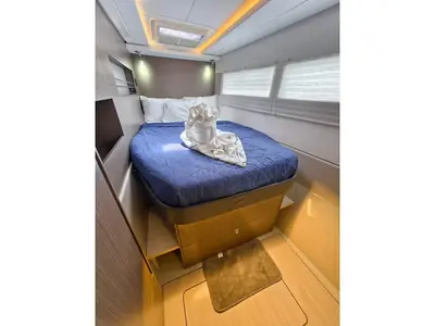 Cabin on Nomada Caribena, a Leopard 45 catamaran at Road Town, British Virgin Islands