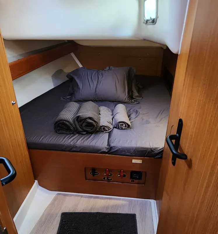 Cabin on Grace of Rockfleet, a Beneteau Cyclades 43.4 sailboat at Baan Salak Phet, Thailand