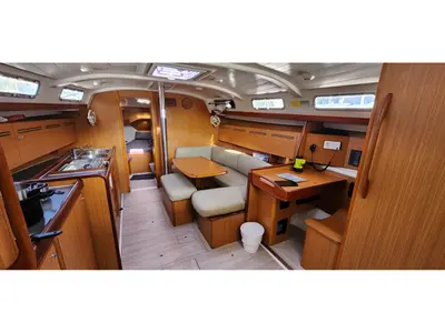 Salon of Grace of Rockfleet, a Beneteau Cyclades 43.4 sailboat at Baan Salak Phet, Thailand