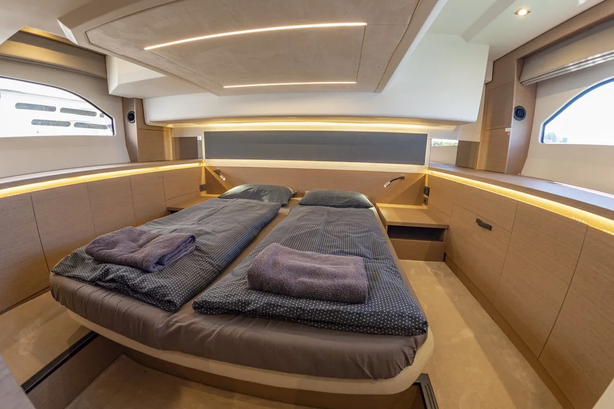 Cabin on NN, a Jeanneau Prestige 420 Fly motor yacht at Grad Pula, Croatia