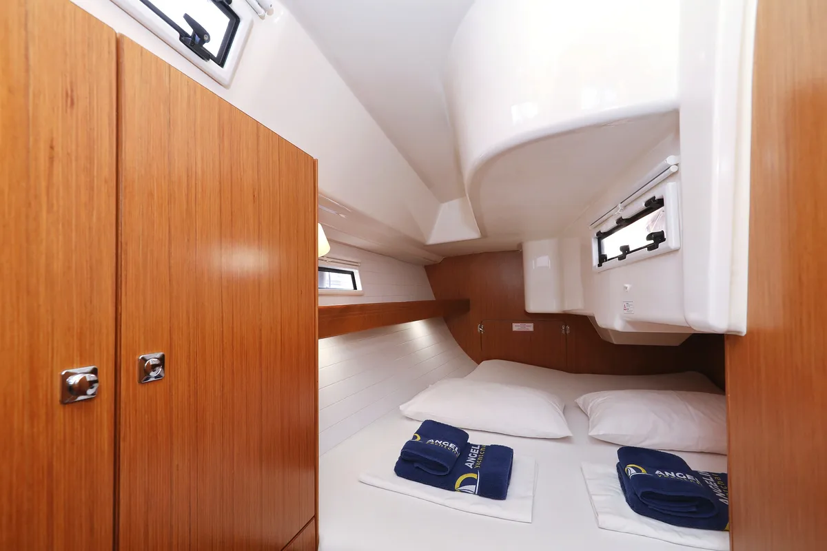 Cabin on Dolce Vita, a Bavaria Cruiser 33 sailboat at Grad Vodice, Croatia