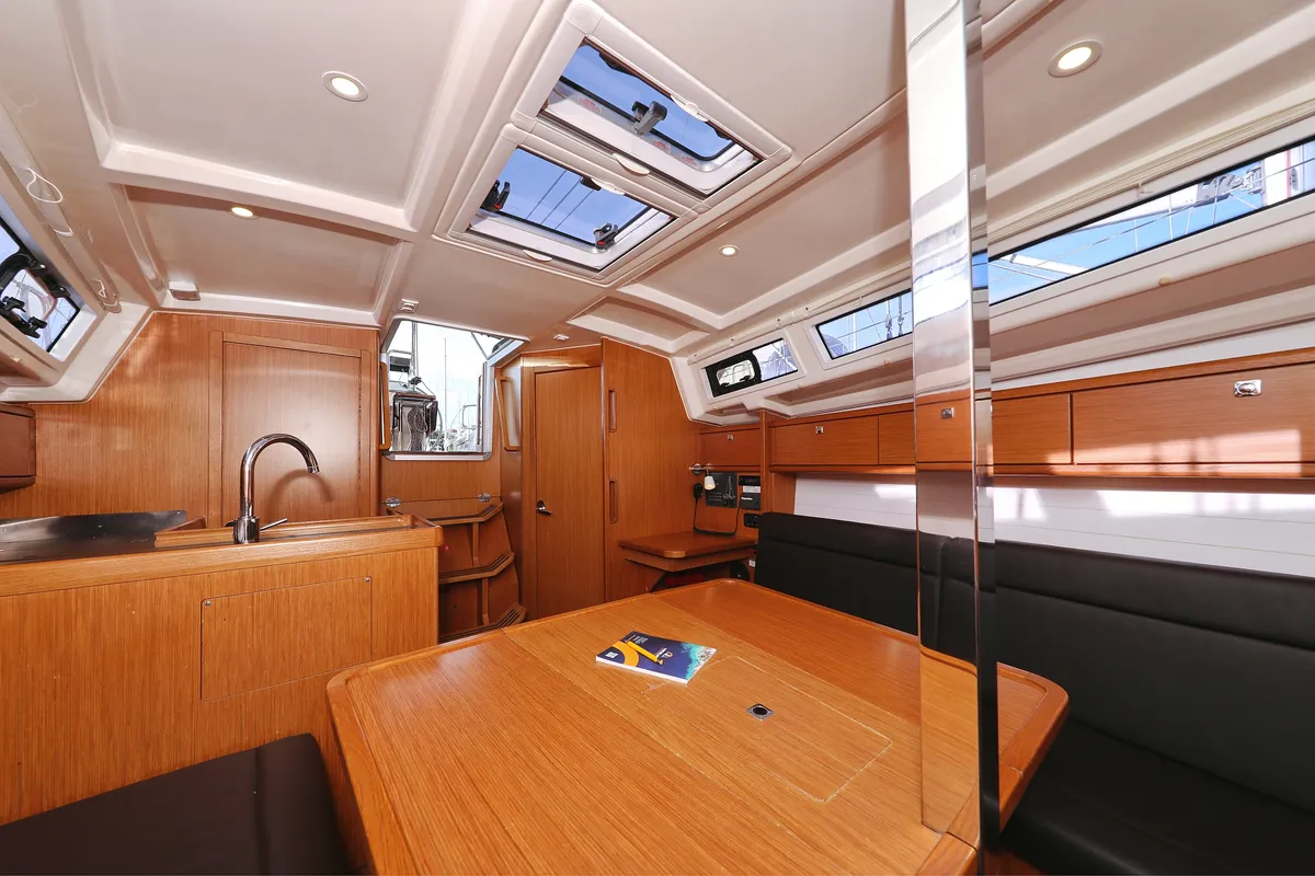 Salon of Dolce Vita, a Bavaria Cruiser 33 sailboat at Grad Vodice, Croatia