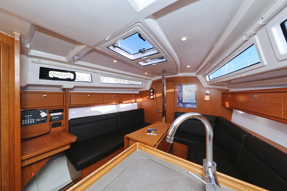 Salon of Dolce Vita, a Bavaria Cruiser 33 sailboat at Grad Vodice, Croatia