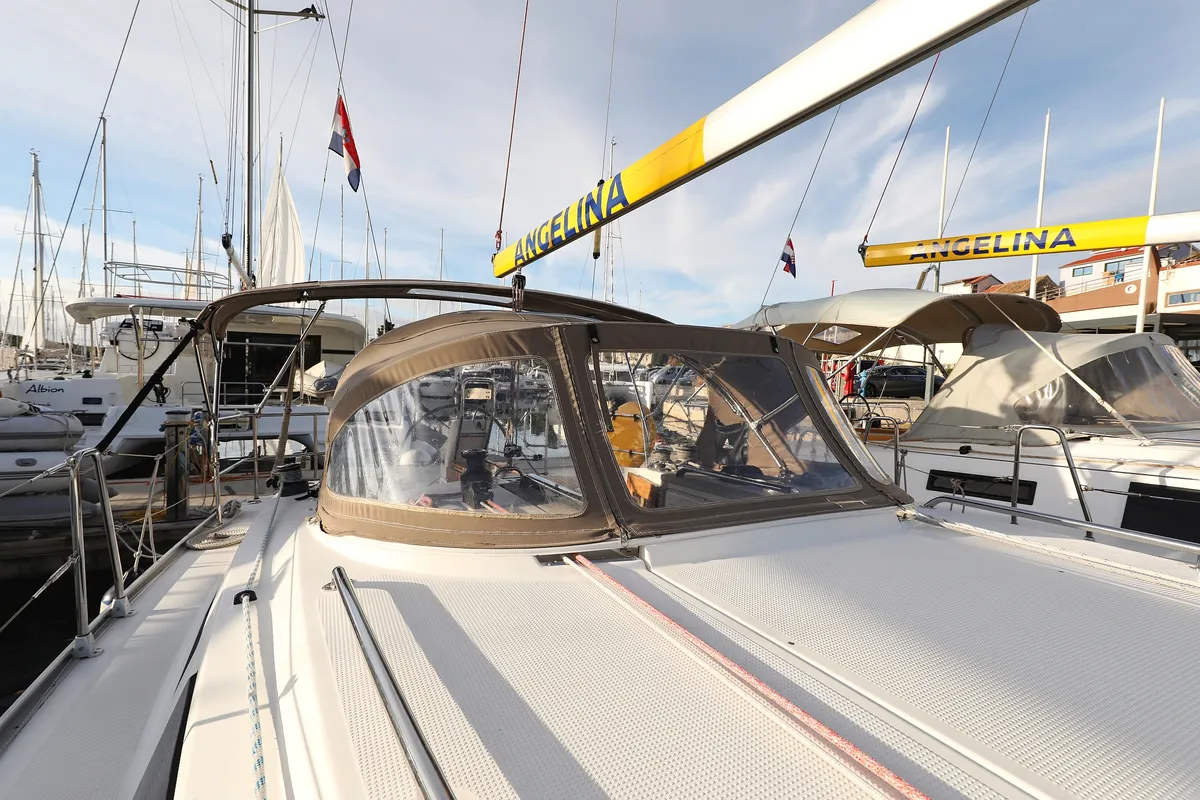 Exterior view of Dolce Vita, a Bavaria Cruiser 33 sailboat at Grad Vodice, Croatia
