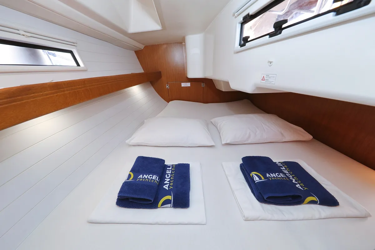 Cabin on Dolce Vita, a Bavaria Cruiser 33 sailboat at Grad Vodice, Croatia