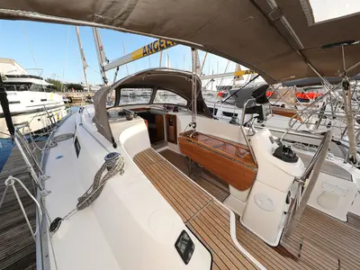 Deck of Dolce Vita, a Bavaria Cruiser 33 sailboat at Grad Vodice, Croatia