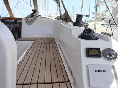 LIMA, a Bavaria C42 sailboat at Parikia, Greece