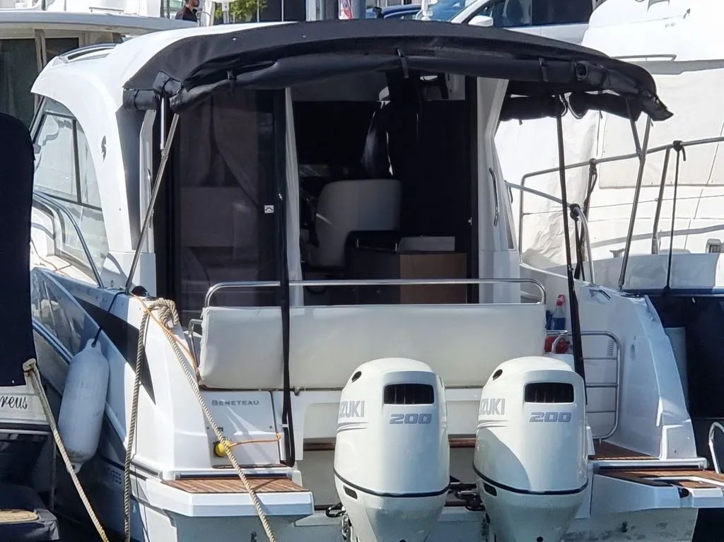Exterior view of Queen Korina, a Beneteau Antares 9 OB motorboat at Zadar, Croatia