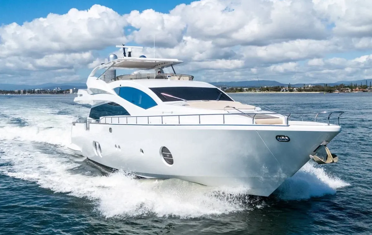 Red Rose, a Aicon 85 Fly motor yacht at Athens, Greece