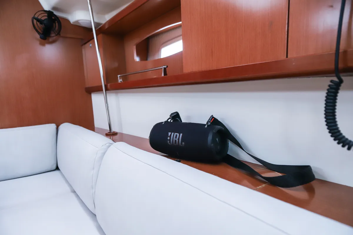 Salon of Mojito, a Beneteau Oceanis 43 sailboat at Municipal Unit of Lefkada, Greece
