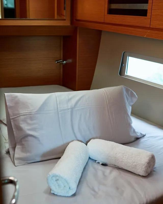 Cabin on Kaito, a Dufour 470 sailboat at Dénia, Spain