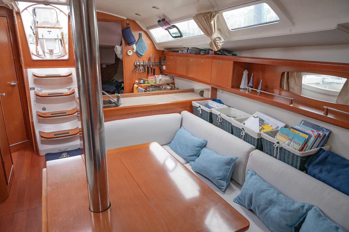 Salon of Serenade, a Beneteau Oceanis 37 sailboat at Bergen, Norway