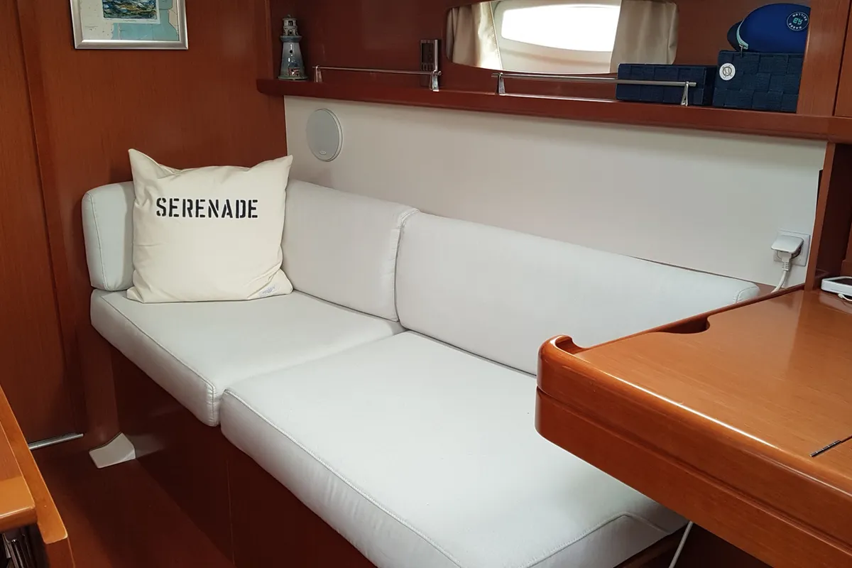 Salon of Serenade, a Beneteau Oceanis 37 sailboat at Bergen, Norway