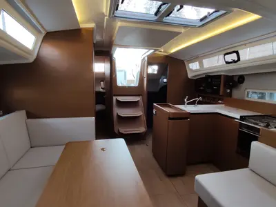 Salon of Camilleri, a Jeanneau Sun Odyssey 410 sailboat at Tonnarella, Italy