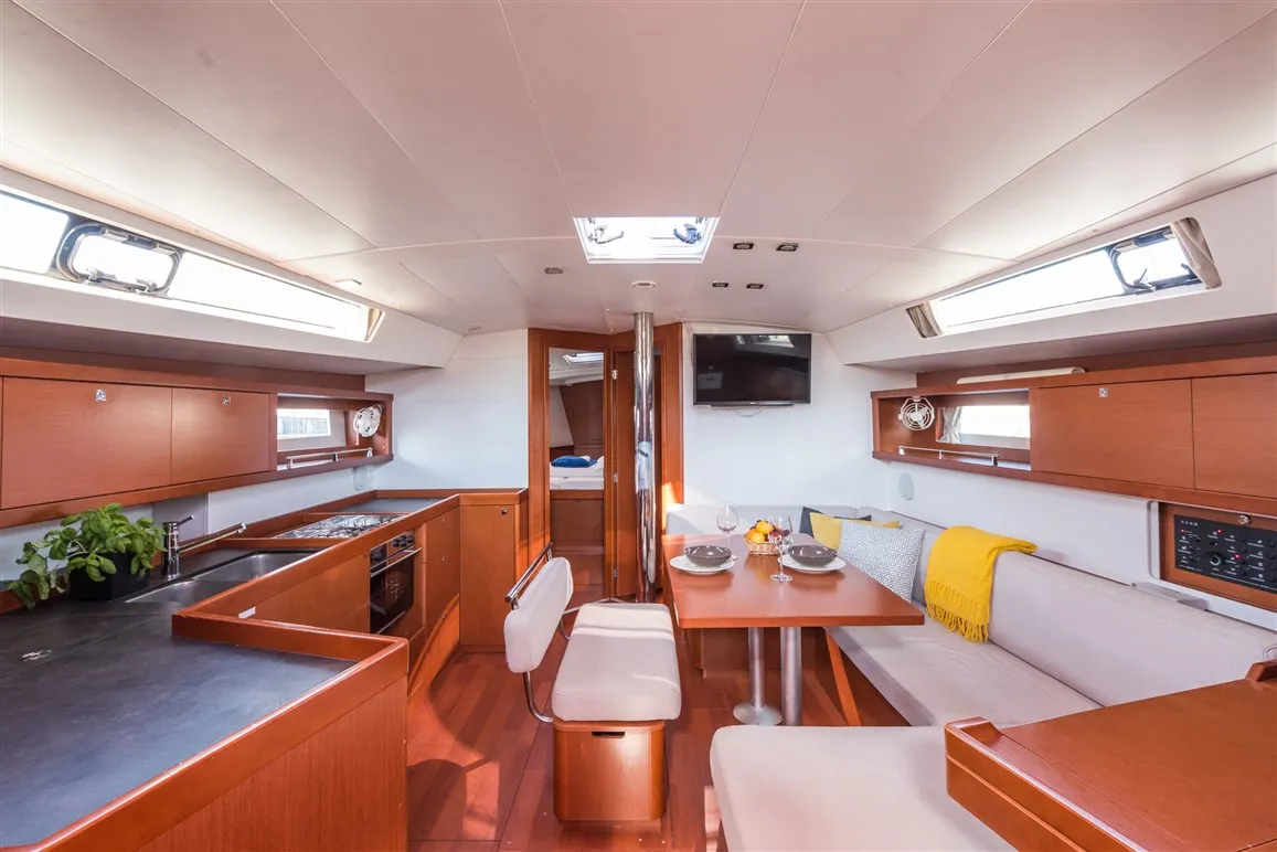 Salon of Zoa, a Beneteau Oceanis 45 sailboat at Split, Croatia