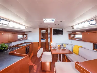 Salon of Zoa, a Beneteau Oceanis 45 sailboat at Split, Croatia