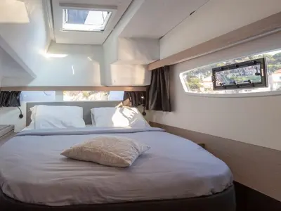 Cabin on Maloja, a Fountaine Pajot Isla 40 catamaran at es Jonquet, Spain