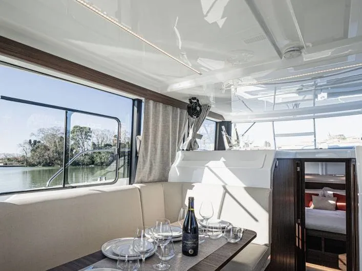 Salon of Liberty - Luxury 9, a Cygnet Liberty motorboat at Saint-Gilles, France