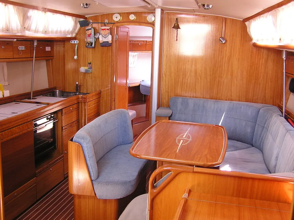 Salon of Alma Libre, a Bavaria 40 Cruiser sailboat at Municipal Unit of Lefkada, Greece