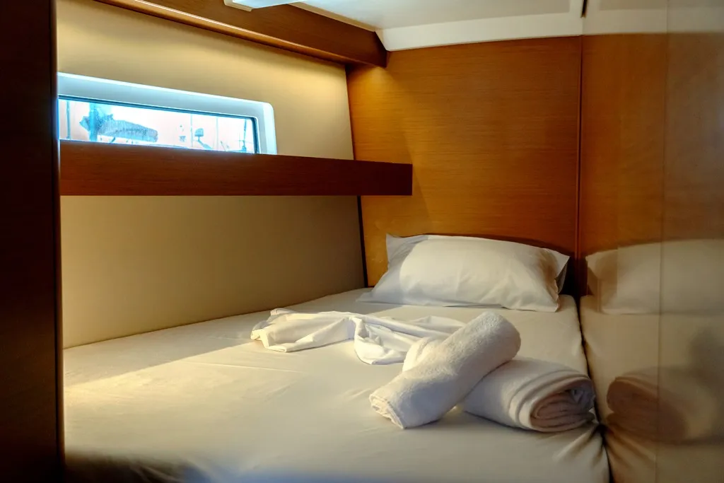 Cabin on Nimertis, a Jeanneau Sun Odyssey 440 sailboat at Athens, Greece