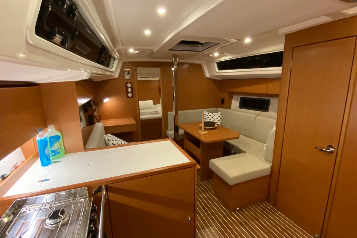 Salon of Luna 3, a Bavaria C38 sailboat at Fethiye, Turkey