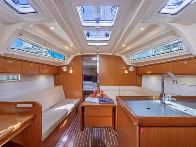 Salon of Jitterbug, a Bavaria 37 sailboat at Road Town, British Virgin Islands