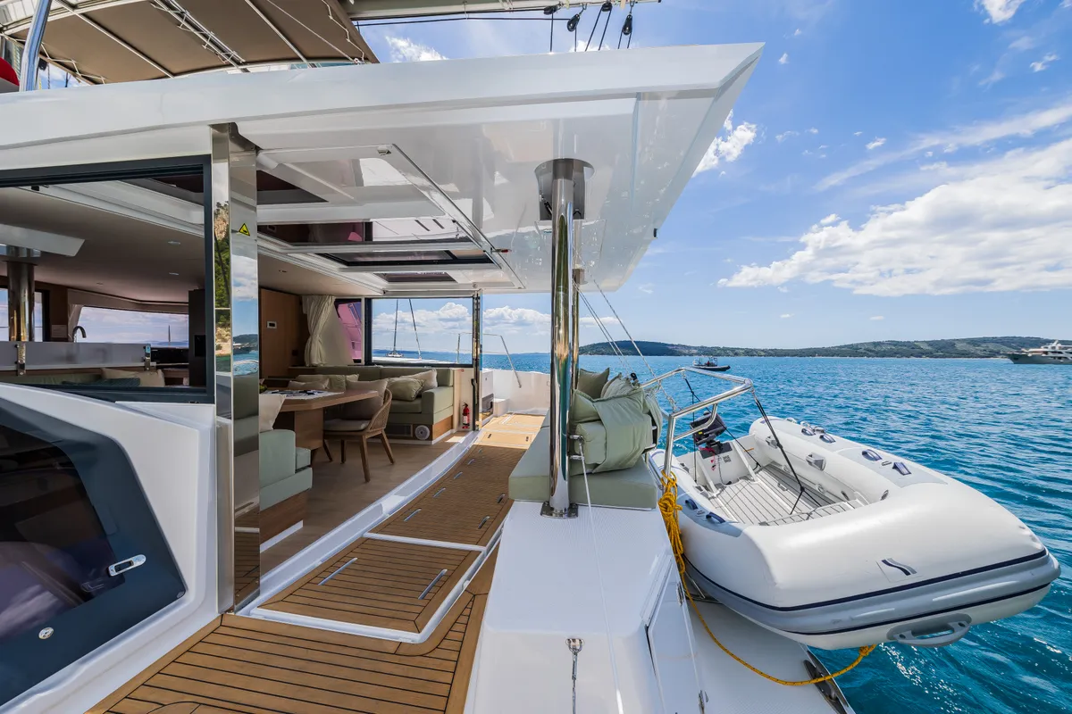 Salon of C'est la vie, a Bali 4.6 catamaran at Grad Kaštela, Croatia