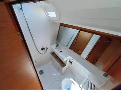 Head on AF-SO440N, a Jeanneau Sun Odyssey 440 sailboat at Athens, Greece