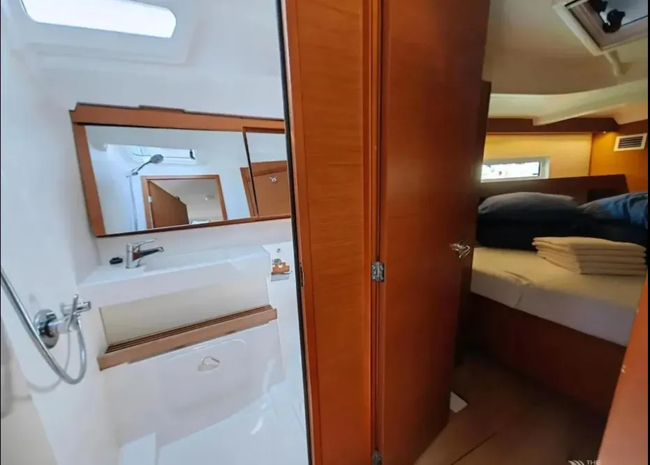 Head on AF-SO440N, a Jeanneau Sun Odyssey 440 sailboat at Athens, Greece