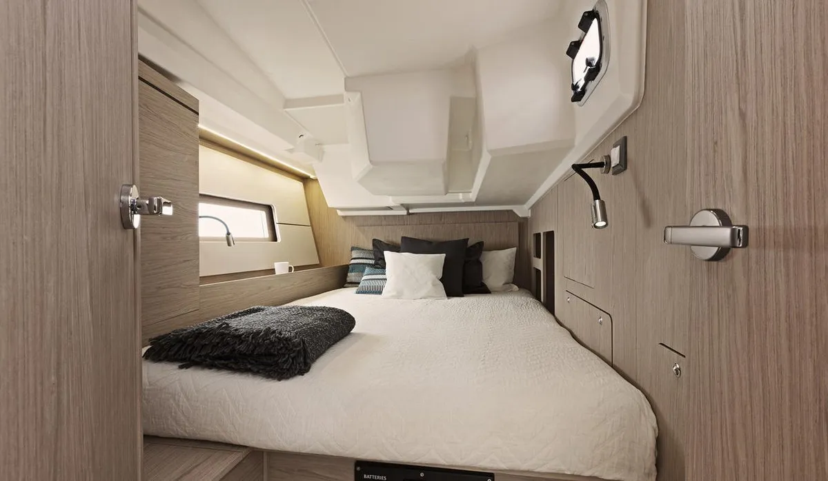 Cabin on Gkilia Mare, a Beneteau Oceanis 46.1 sailboat at Athens, Greece