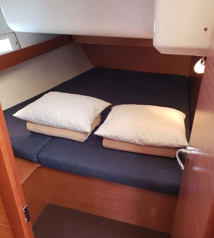 Cabin on Catch The Wind, a Dufour 460 GL sailboat at Figari/Golfo Aranci, Italy