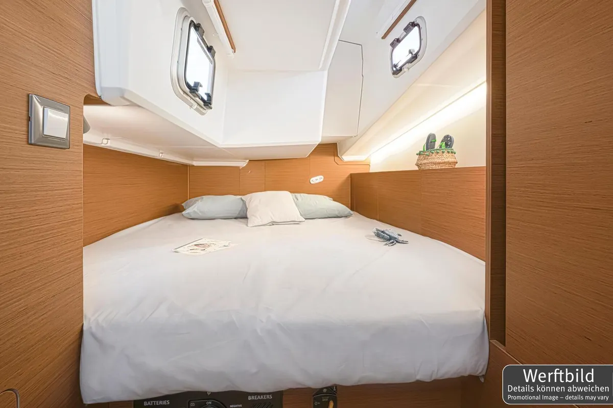 Cabin on Leo, a Jeanneau Sun Odyssey 380 sailboat at Grad Biograd na Moru, Croatia