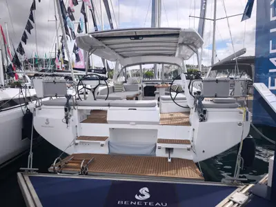 Beneteau Oceanis 52