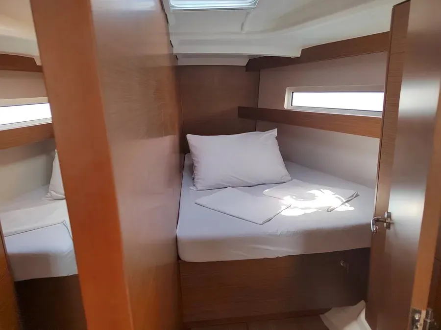 Cabin on Ares, a Jeanneau Sun Odyssey 440 sailboat at Pula, Croatia