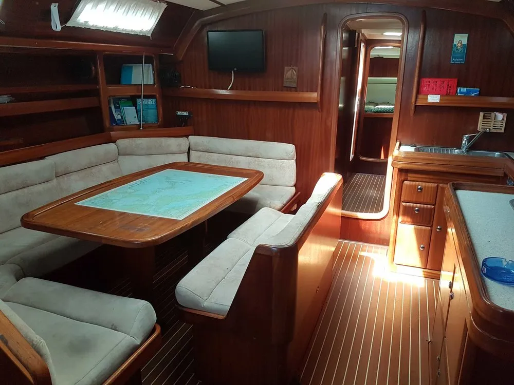 Salon of Kyknos, a Bavaria 50 sailboat at Volos, Greece
