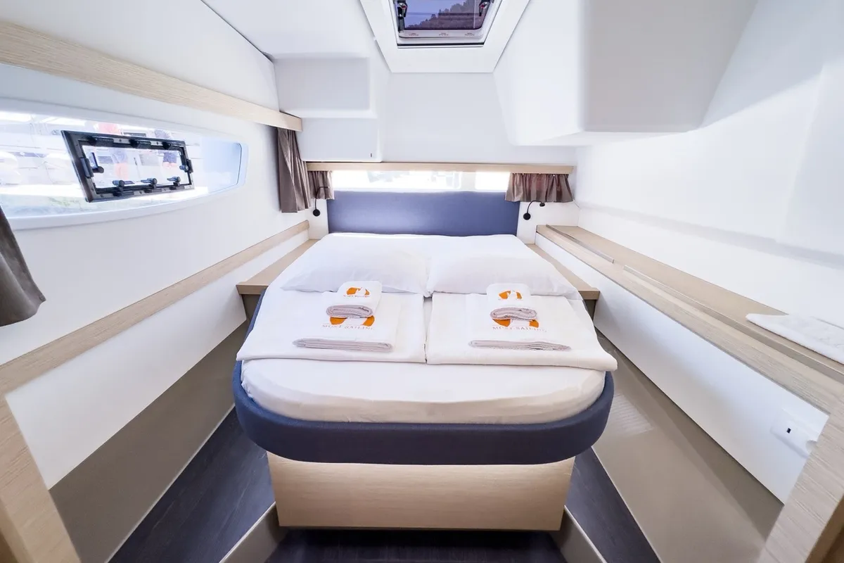 Cabin on Portofino, a Fountaine Pajot Isla 40 catamaran at Fethiye, Turkey