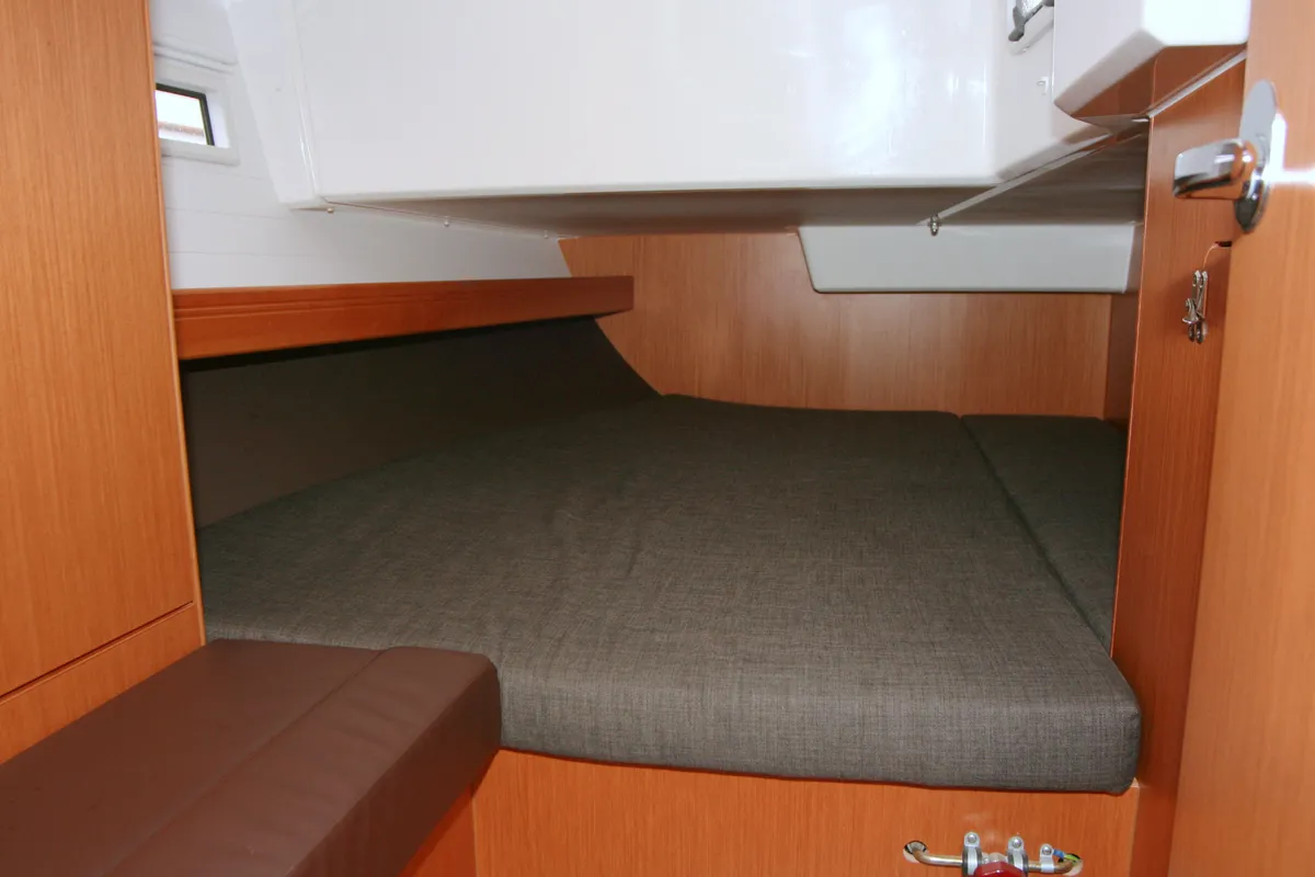 Cabin on Ventus, a Bavaria Cruiser 41S sailboat at Heiligenhafen, Germany