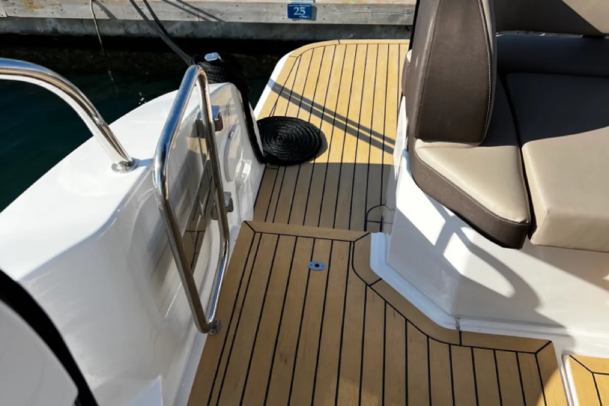 Deck of Rio, a Bavaria 33 Sport HT motorboat at Grad Pula, Croatia