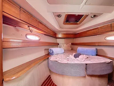 Cabin on Okeanis, a Bavaria 42 sailboat at Athens, Greece