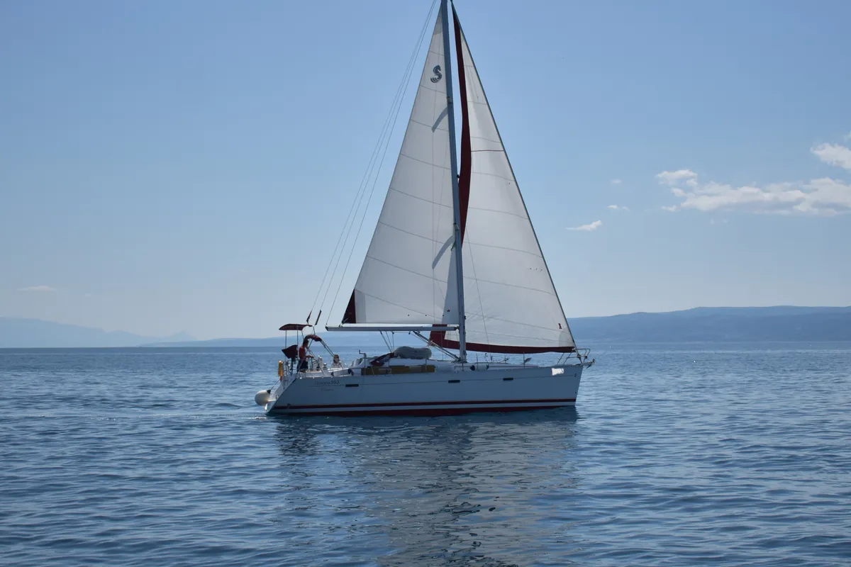 Exterior view of Škuribanda, a Beneteau Oceanis 393 sailboat at Split, Croatia