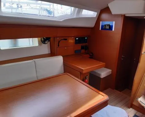 Salon of Zaniah, a Jeanneau 54 sailboat at Salerno, Italy
