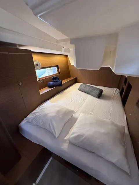 Cabin on Cookie, a Beneteau Oceanis 46.1 sailboat at Preveza, Greece