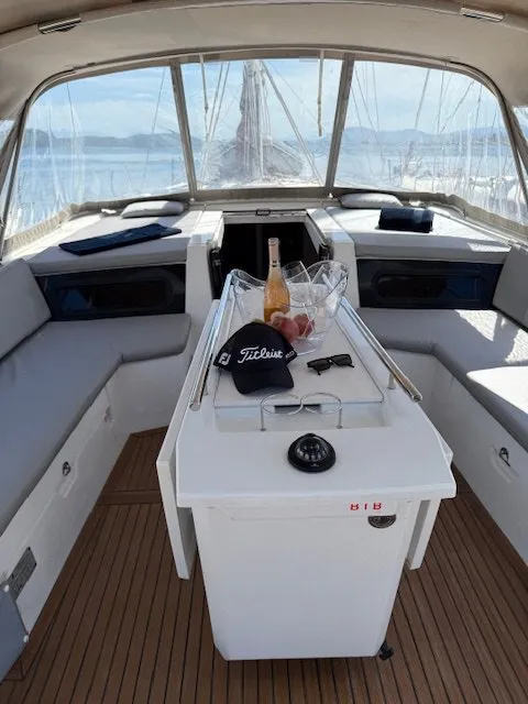 Deck of Cookie, a Beneteau Oceanis 46.1 sailboat at Preveza, Greece