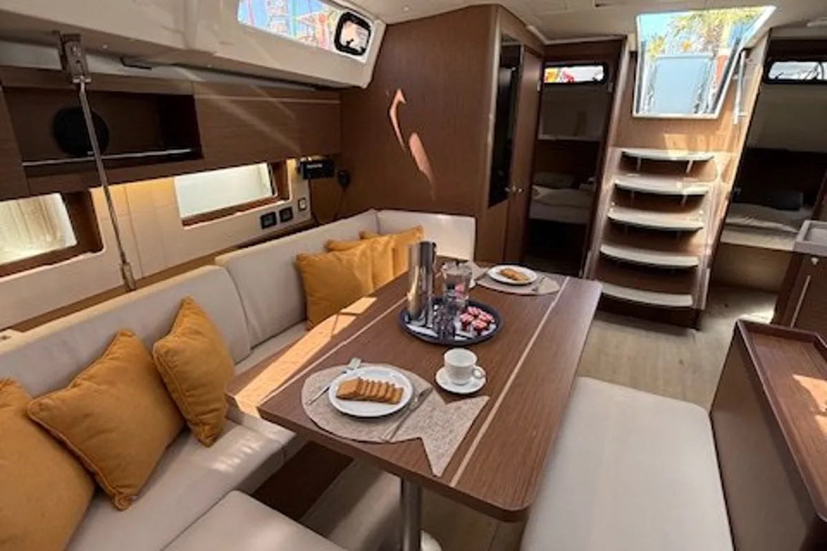 Salon of Cookie, a Beneteau Oceanis 46.1 sailboat at Preveza, Greece