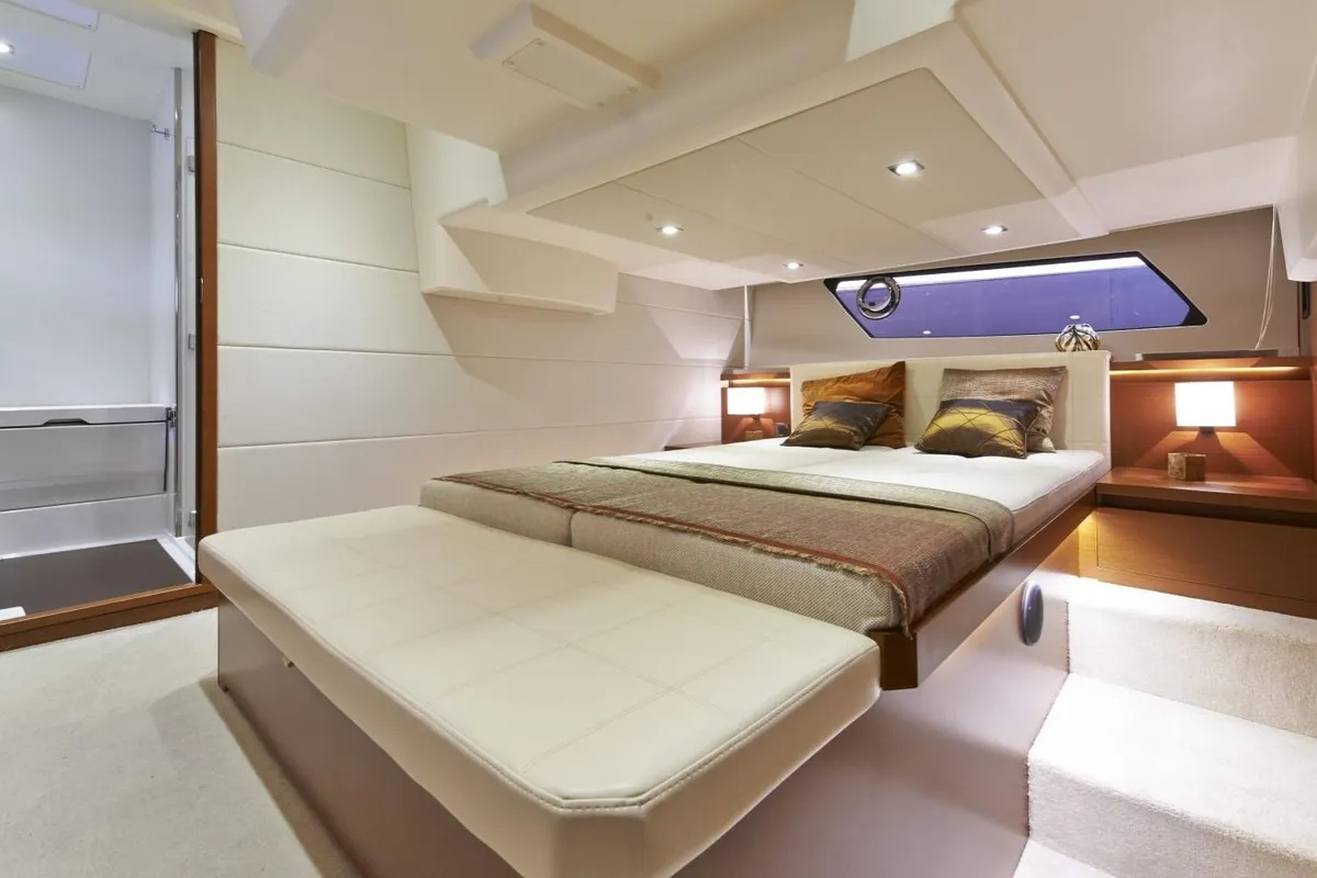 Cabin on Beni, a Prestige 450 motorboat at Giardini Naxos, Italy