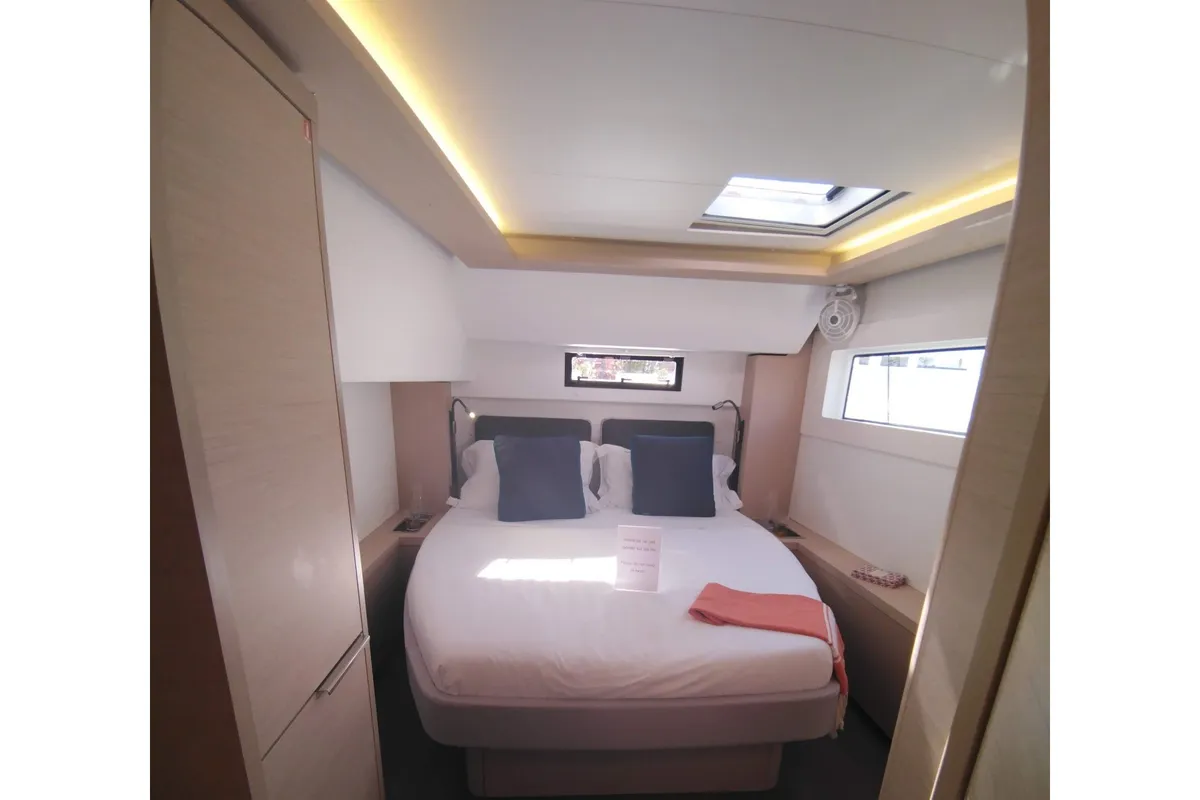 Cabin on Pegasus, a Lagoon 46 catamaran at Propriano, France