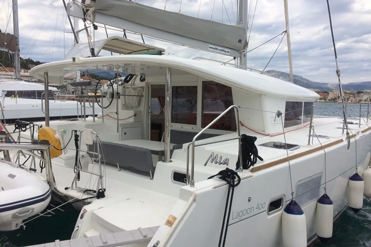 Exterior view of Mia, a Lagoon 400 catamaran at Valencia, Spain
