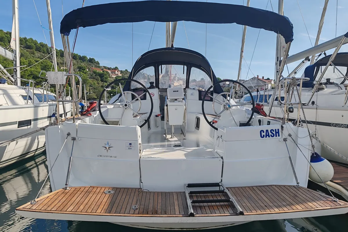 Exterior view of Alboran XXXIV Nini, a Jeanneau Sun Odyssey 389 sailboat at Pakoštane, Croatia